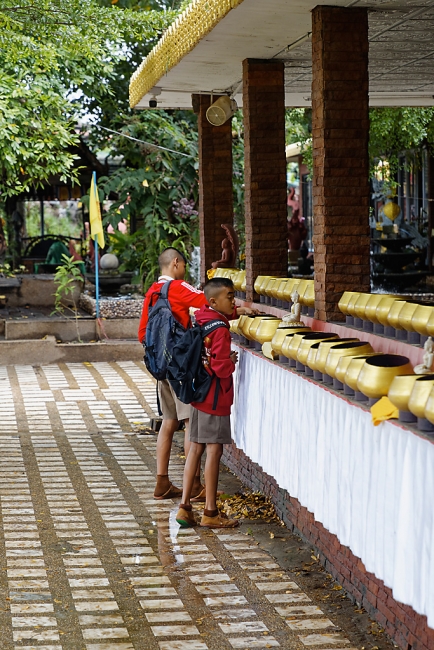 Prasat Sa Kamphaeng Yai-013
